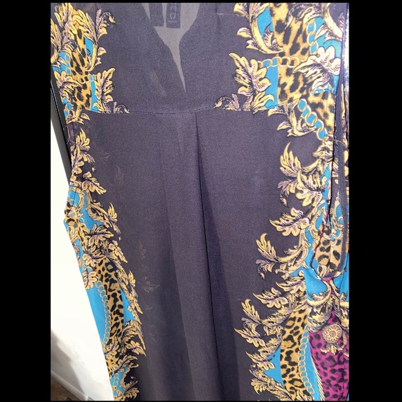 Black long train button up sleeveless top - Picture 3 of 3